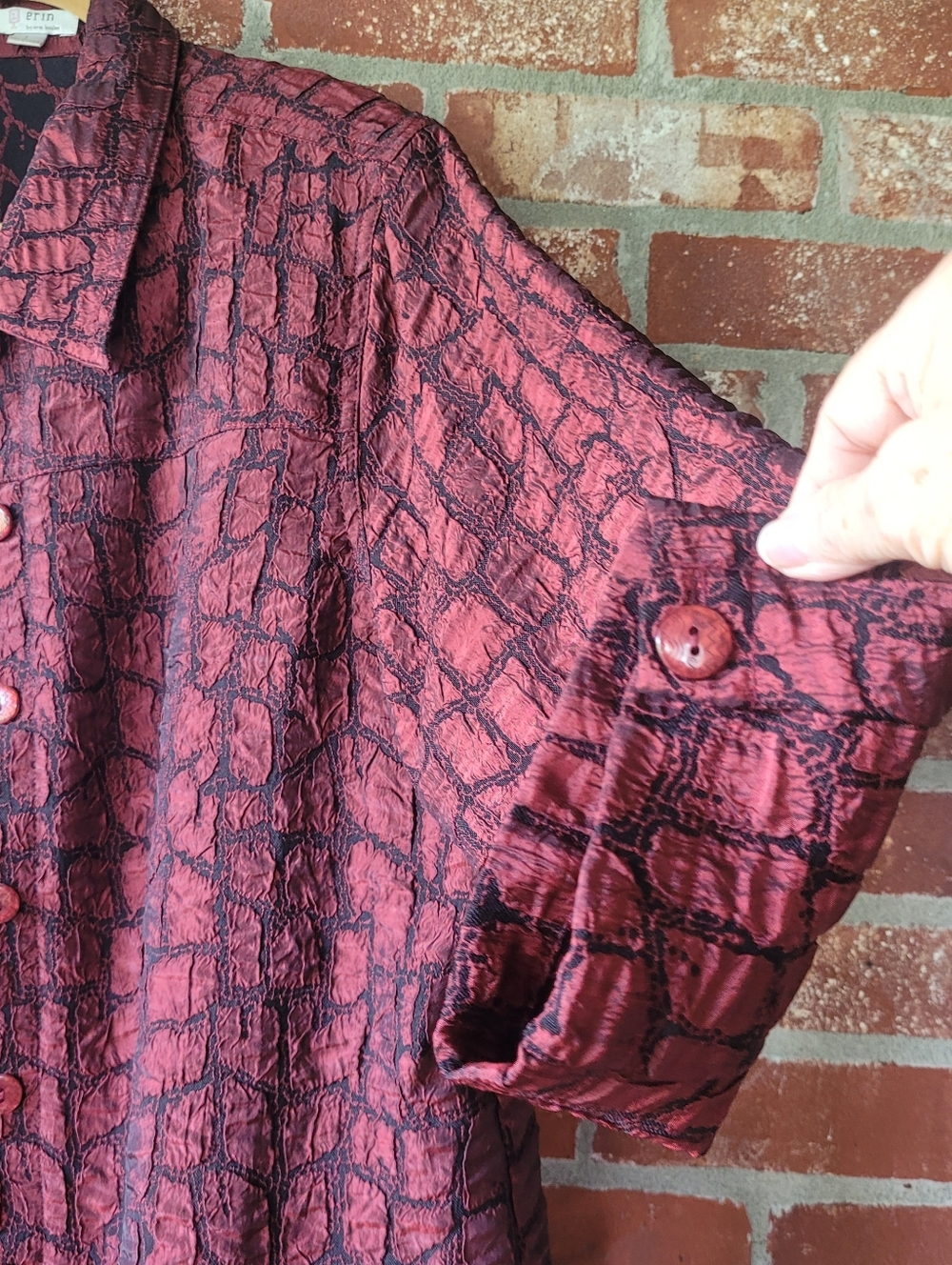 Women's Textured Red Pattern Jacket - Picture 2 of 7